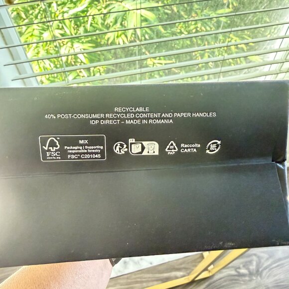 Authentic Chanel Black Shopping Gift Bag | White Logo & Camellia | Small Size - Picture 4 of 5